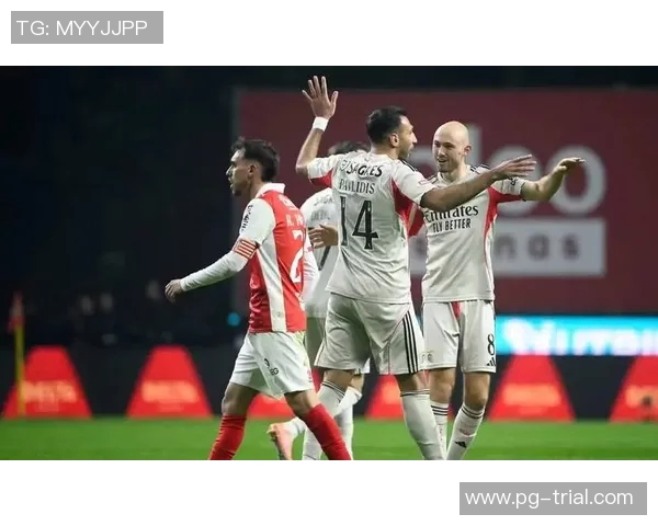 本菲卡惊险逆转国米4-3赛场瞬间引发全场狂欢数据分析揭秘